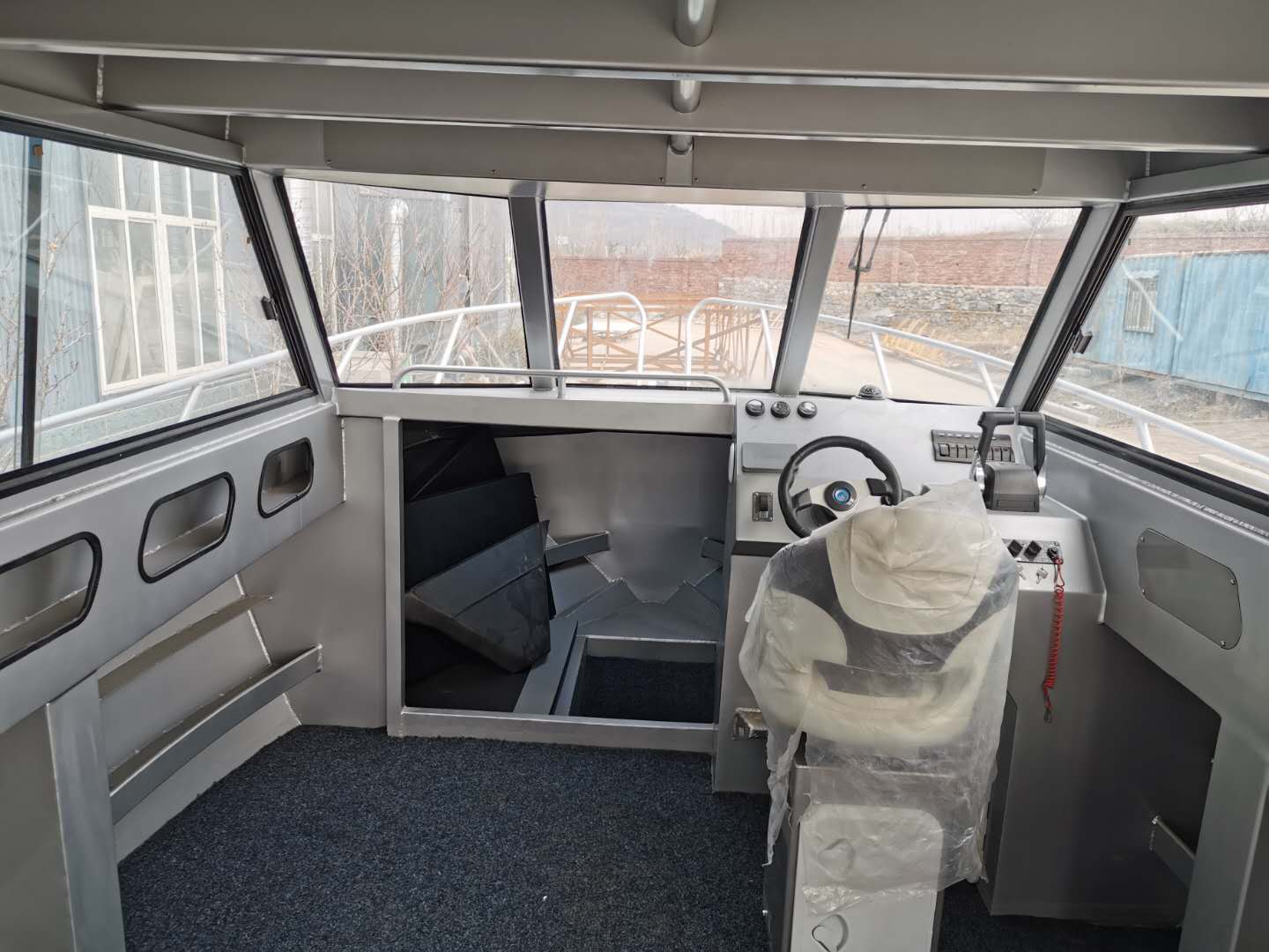 12.8 diving boat (3)